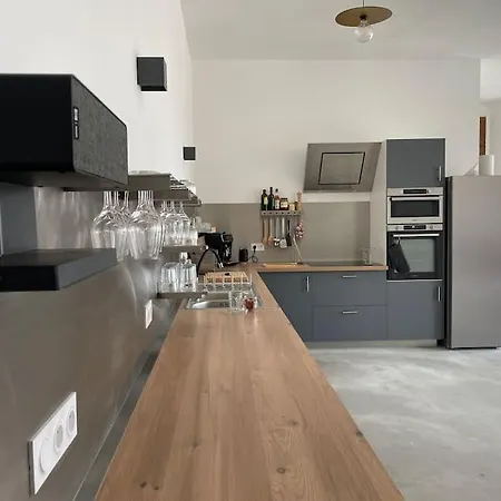 Apartment / Loft / Chill / Atelier *
